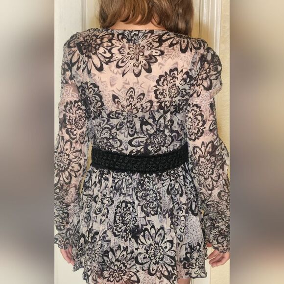 Eci 8 Gray Black 100% SILK LSlv Zipp Flocking Floral Print V-neck Women Blouse - Picture 2 of 12